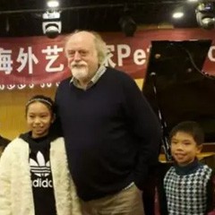 【回顾】QG刮刮乐海外艺术家Peter Donohoe成都雅音大师班讲座活动圆满落幕！